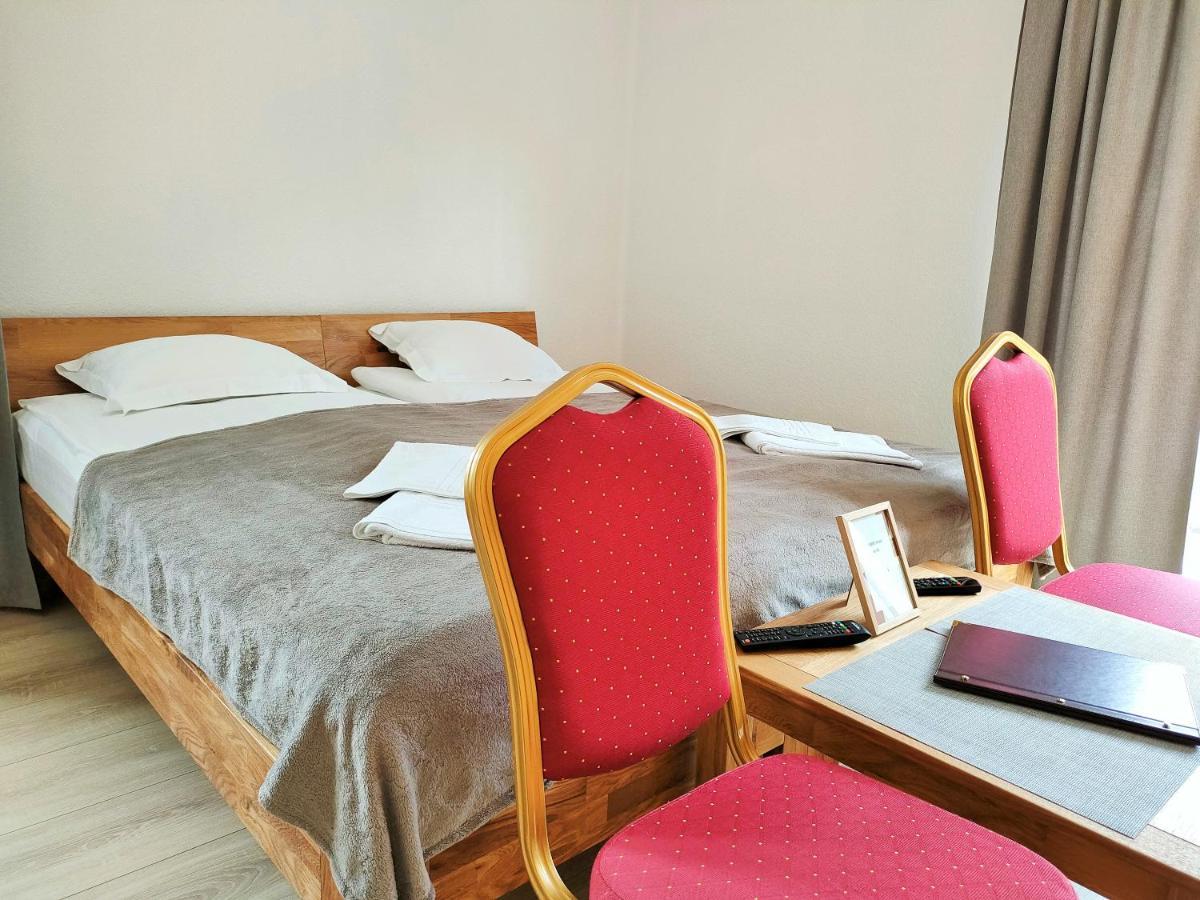 Am Berg Hotel-Restaurant Херцберг ам Харц Екстериор снимка