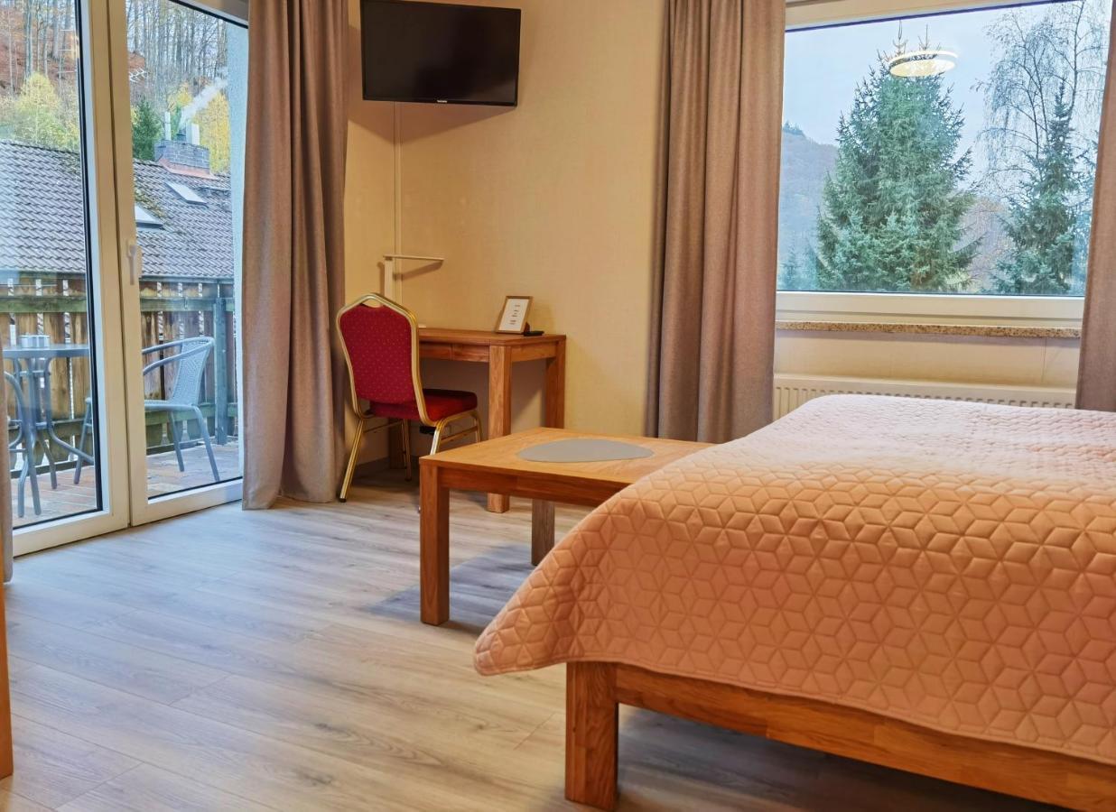 Am Berg Hotel-Restaurant Херцберг ам Харц Екстериор снимка